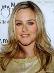 Алисия Сильверстоун