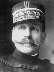 Дюбай Огюст