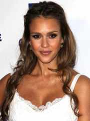 Джессика Альба